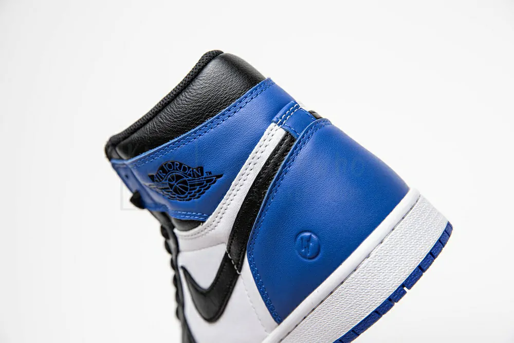 air jordan 1 "fragment design"  716371 040